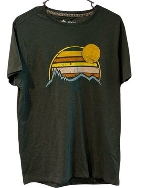 NWT Men’s Tallwoods Olive Green Mountain Sunset Graphic Tee – Size Small